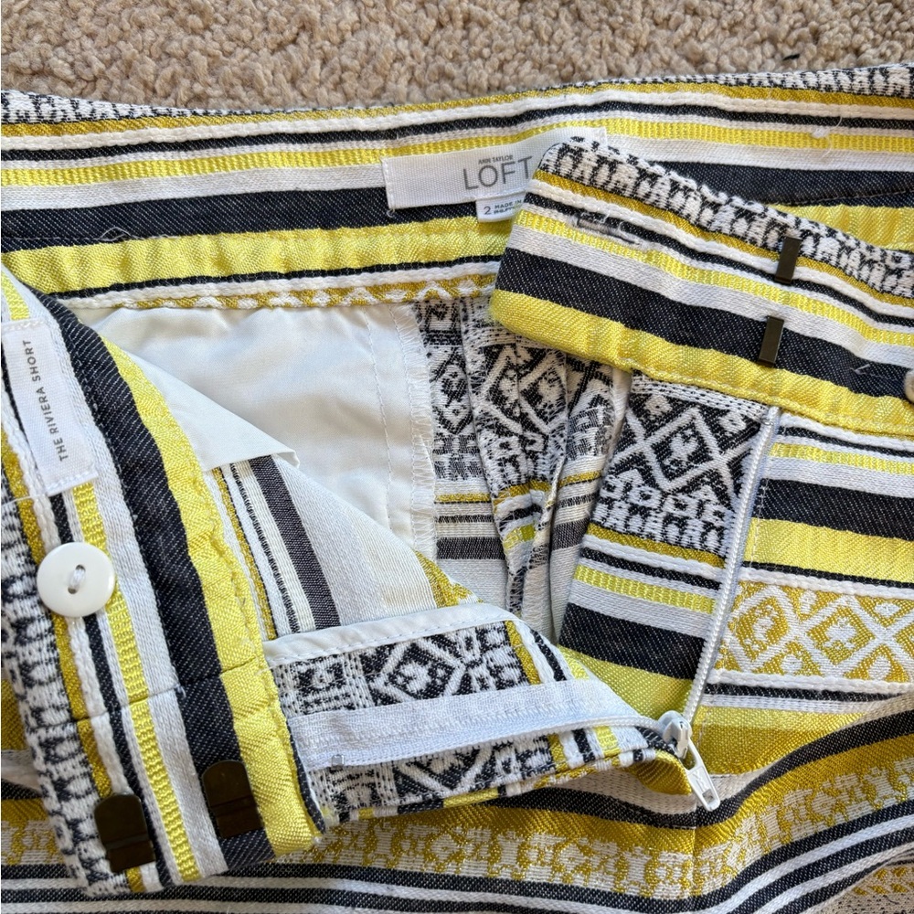 LOFT Riviera Shorts - Picture 3 of 5